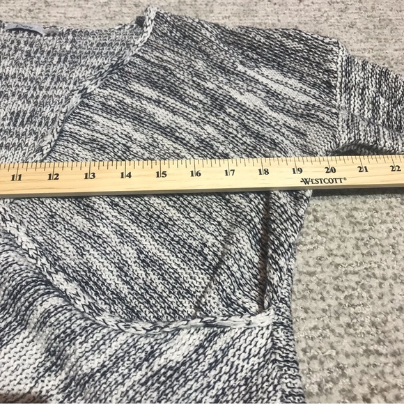 2 for $25 DEX Wrap sweater - Picture 5 of 6